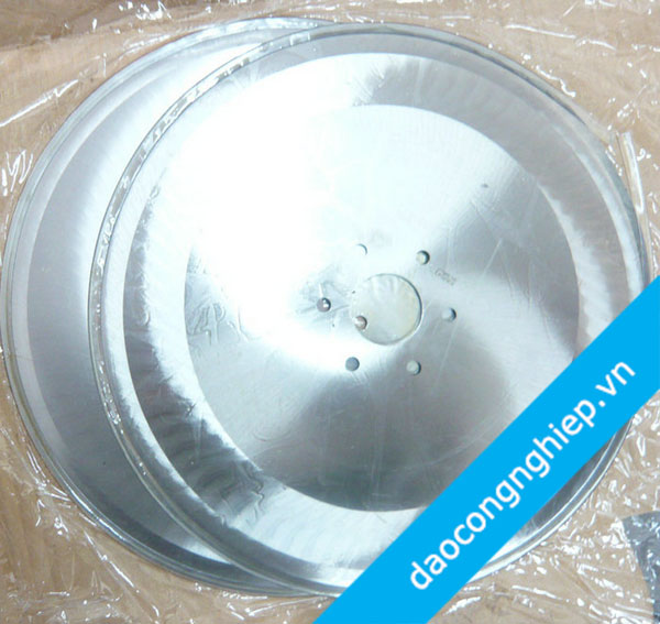 DAO CẮT ỐNG NHÀ MÁY 