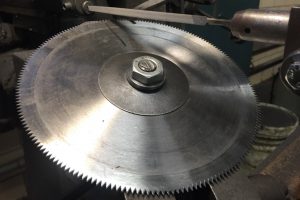 DAO CƯA ỐNG GIẤY