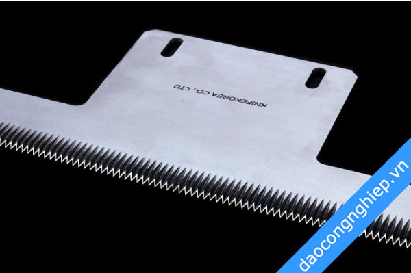 Dao cắt màng bọc thực phẩm