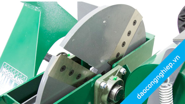 Dao băm nhựa phế liệu